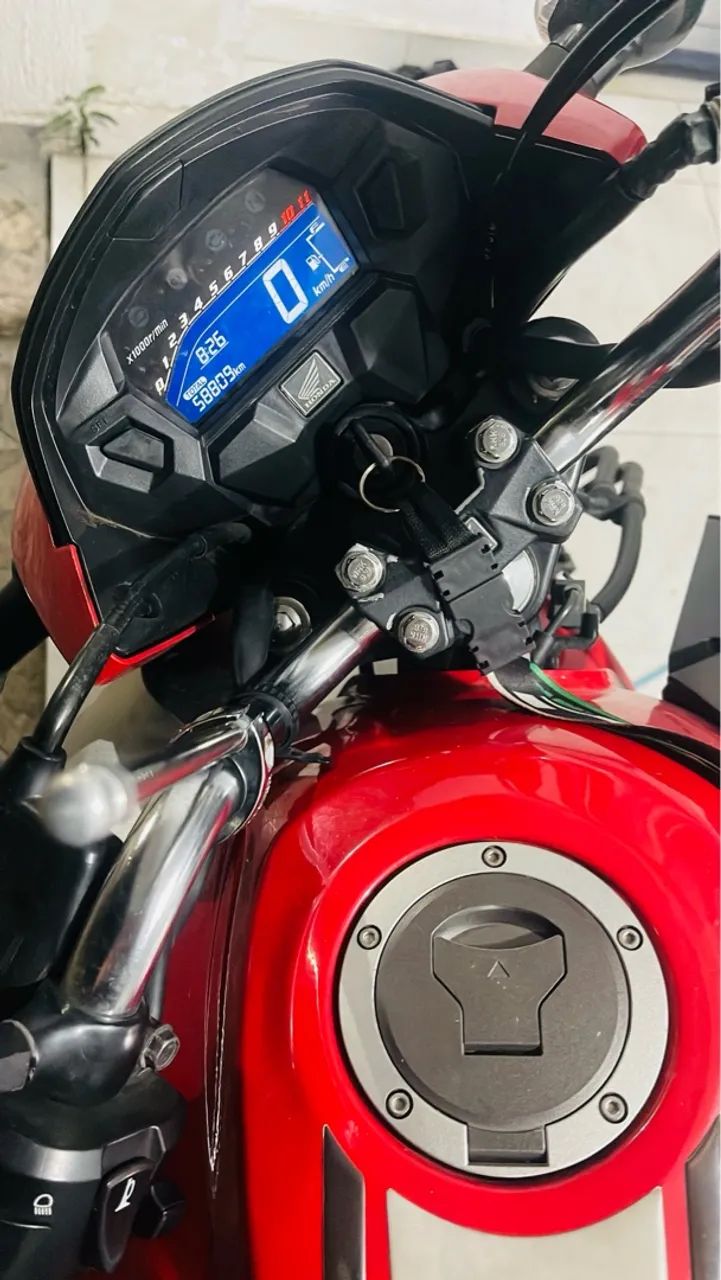 Eu me chamo Renan Bispo De Lima, estou Vendendo essa moto por falta de uso? - Foto 2