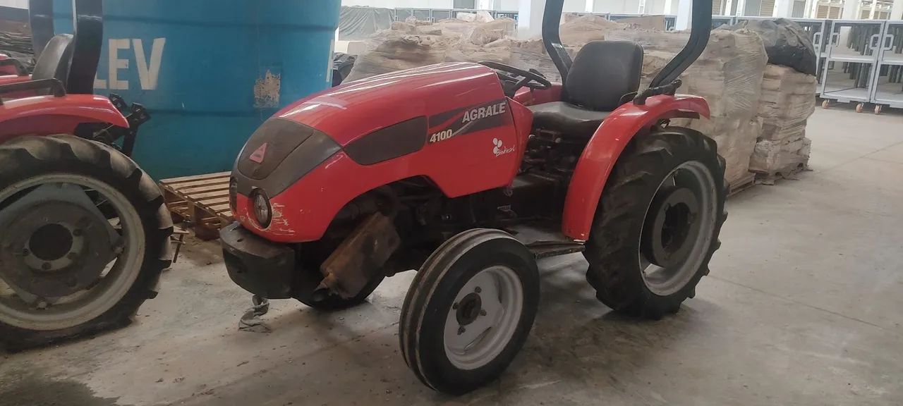 Trator Agrale 4100 - Diesel - Foto 2
