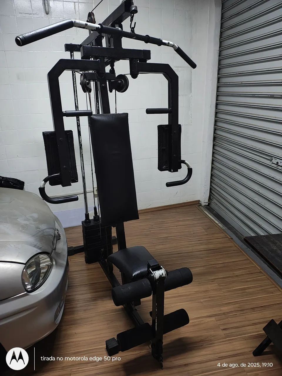 Aparelho de musculação funcionando. - Foto 2
