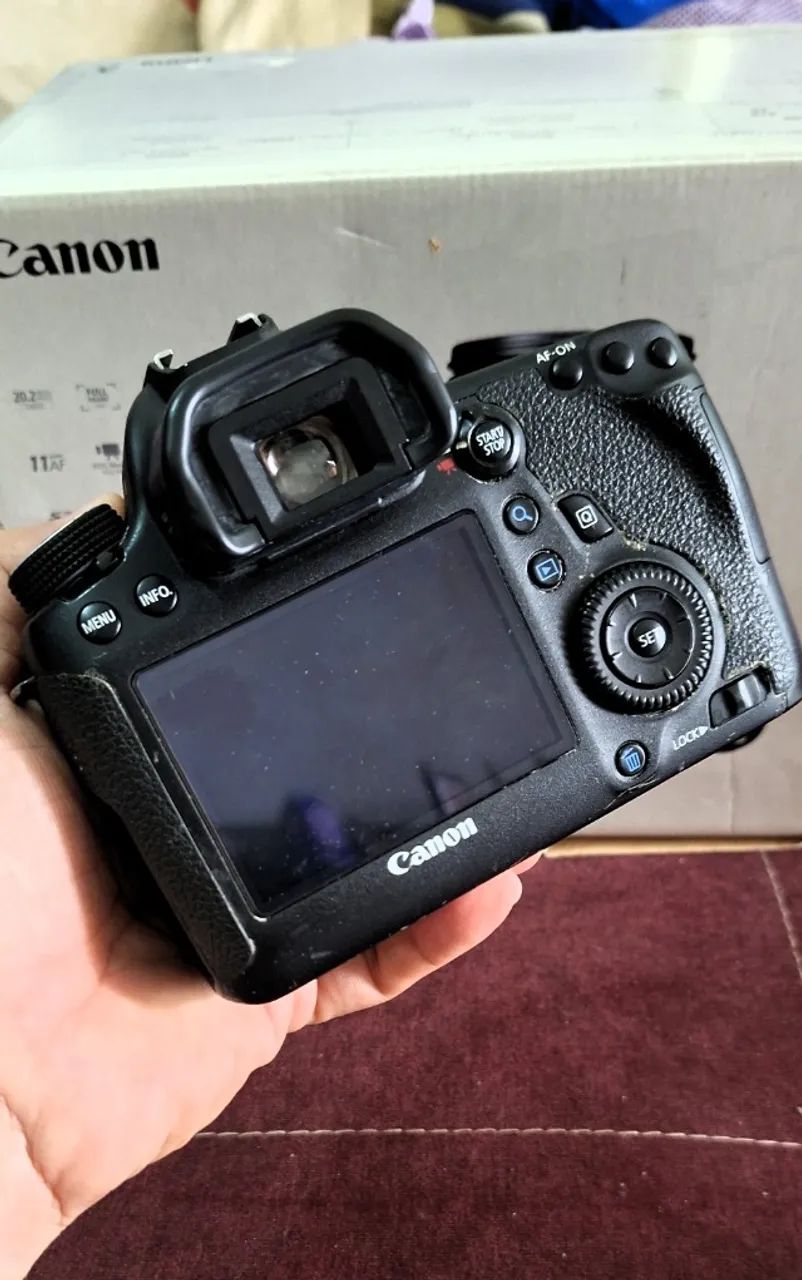 Câmera Canon EOS 6D Full Freme (Corpo)64298051587585120