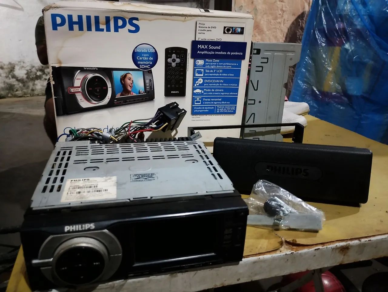 Rádio para Carro(visor Display apagado)