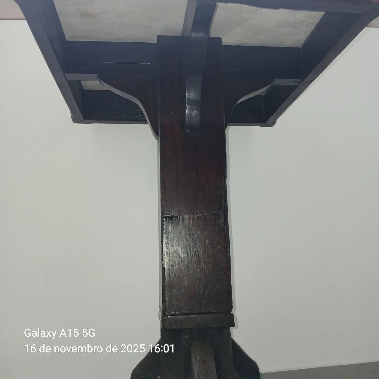 Mesa de madeira64842834867331124