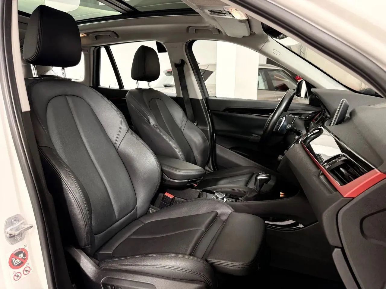 BMW X1 20i 2016 C/TETO AC TROCA E FINANCIO - Foto 2
