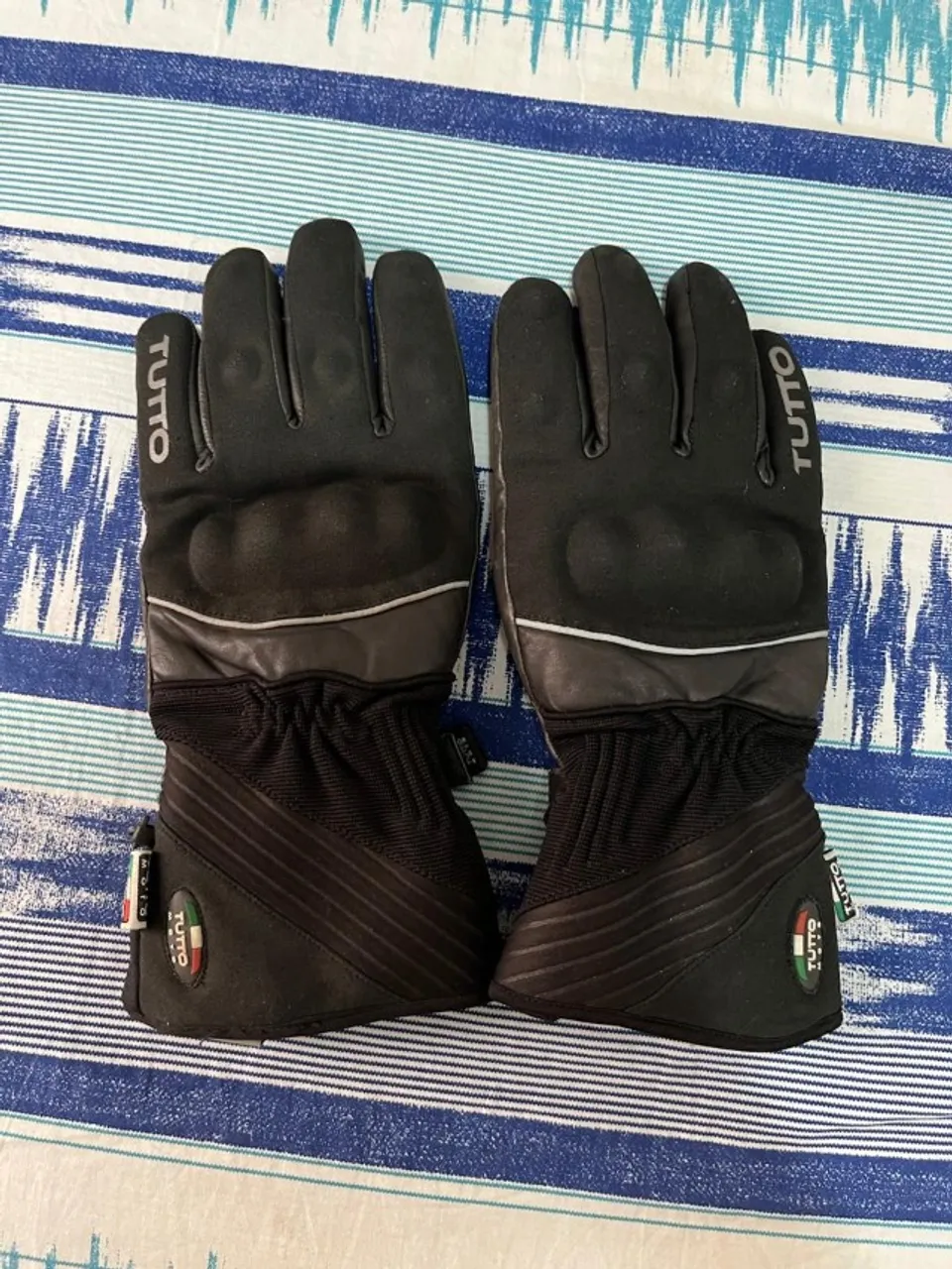 Luva Tutto Moto Lorenzo Touch usada poucas vezes, em perfeito estado de conservação.