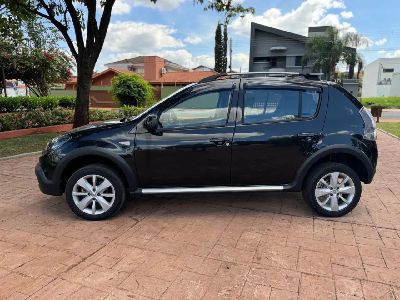 RENAULT SANDERO 1.6 STEPWAY 16V FLEX 4P AUTOMÁTICO PRETO 2014 - Foto 2