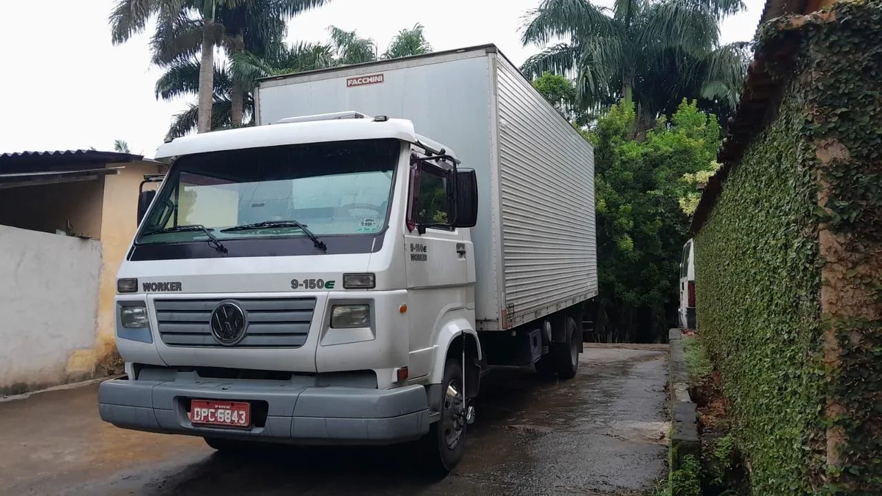 Caminhão VW Worker 9-150E - Baú - 2009 - Foto 5
