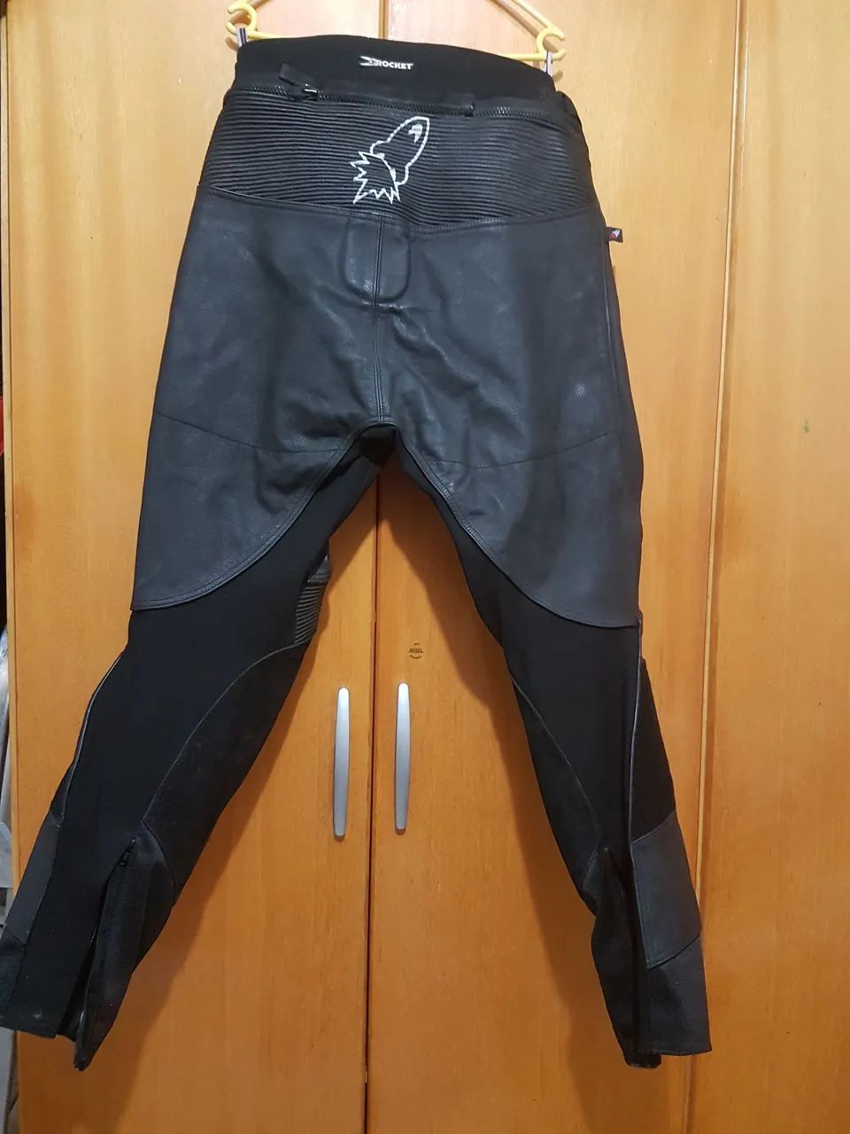 Calça em couro  Rockert - Foto 5