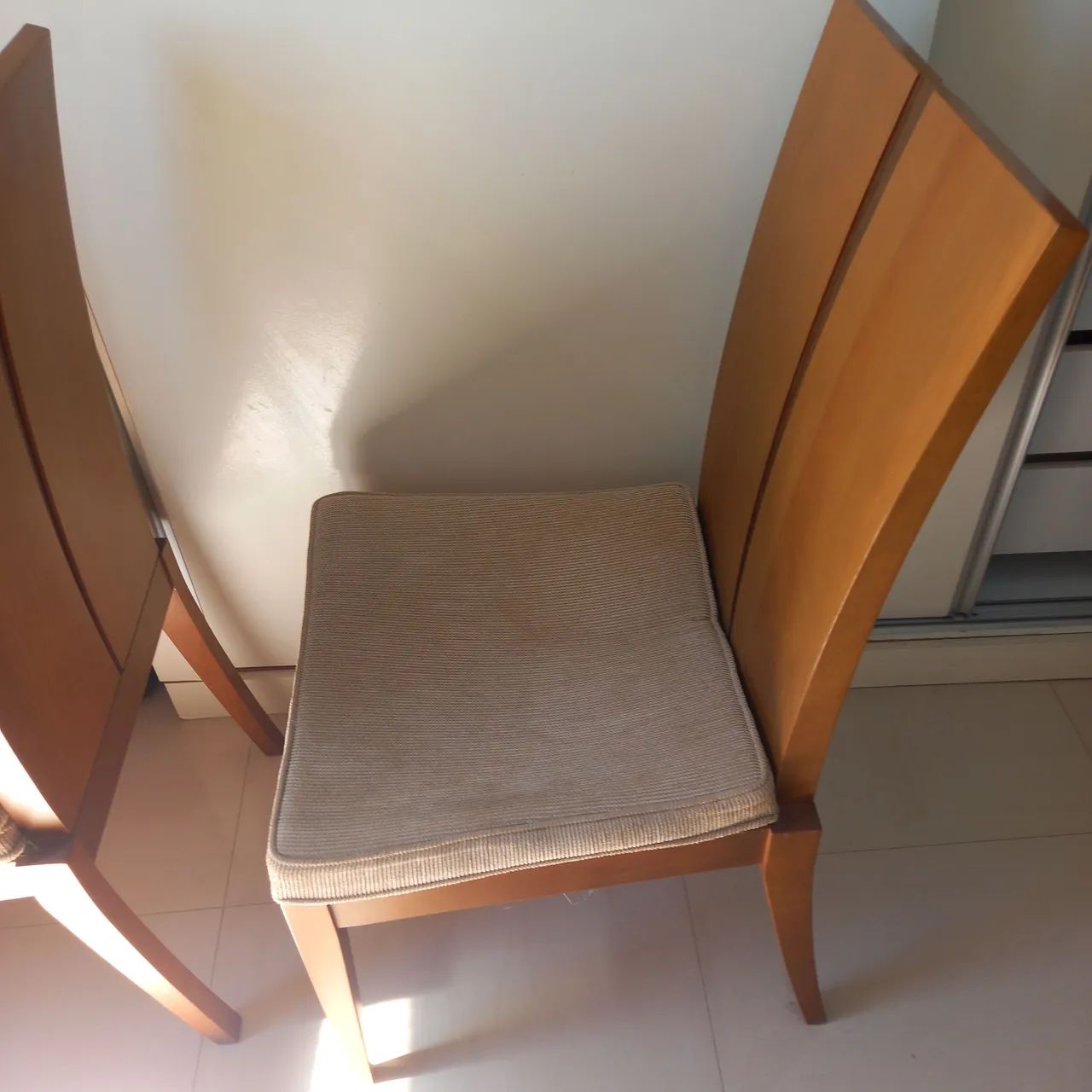 Conjunto de 6 Cadeiras de Jantar em Madeira - Foto 3