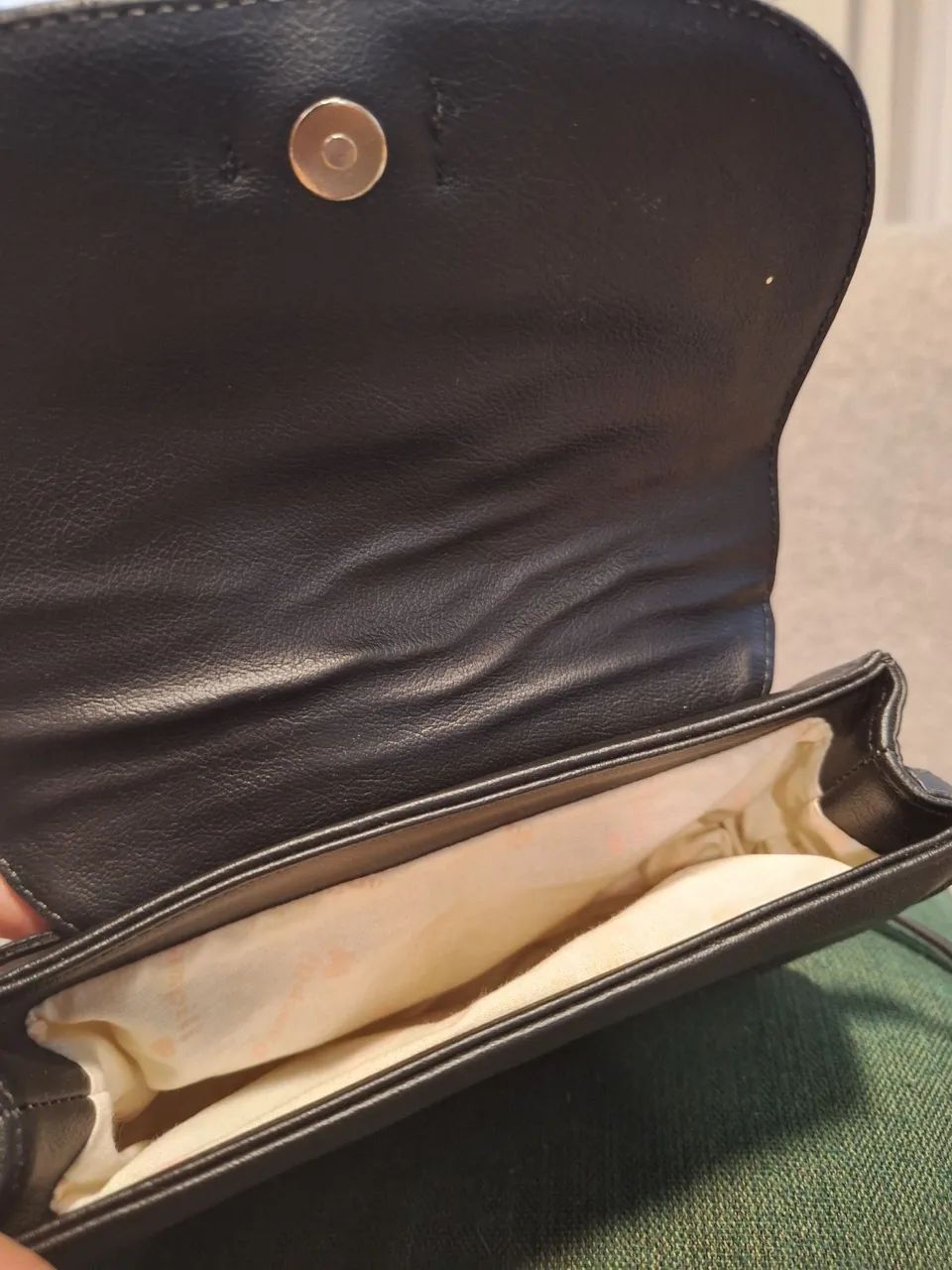 Bolsa Tiracolo Infantil Pampili Preta Laços Strass - Foto 3