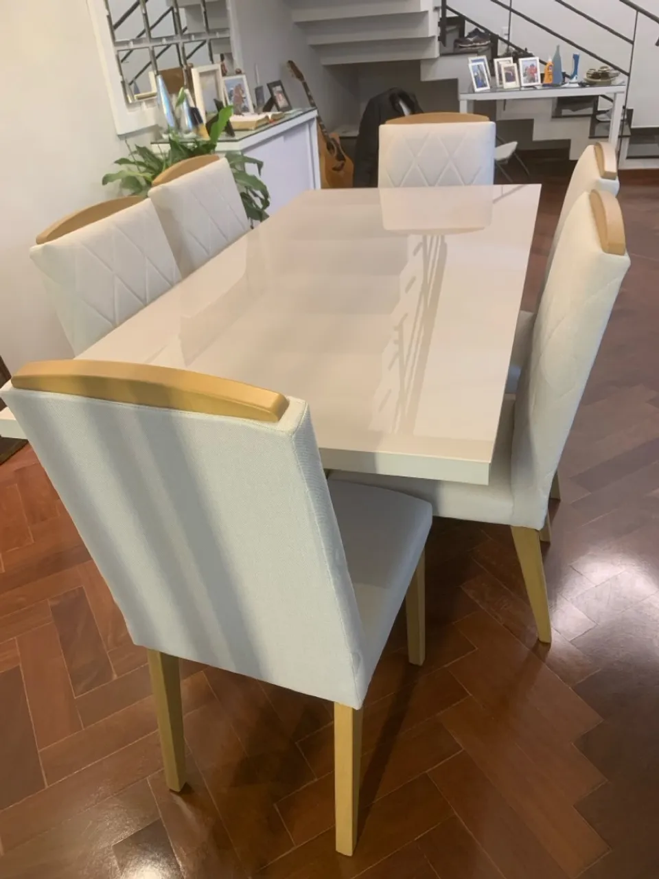 Mesa de Jantar Elegante com 6 Cadeiras