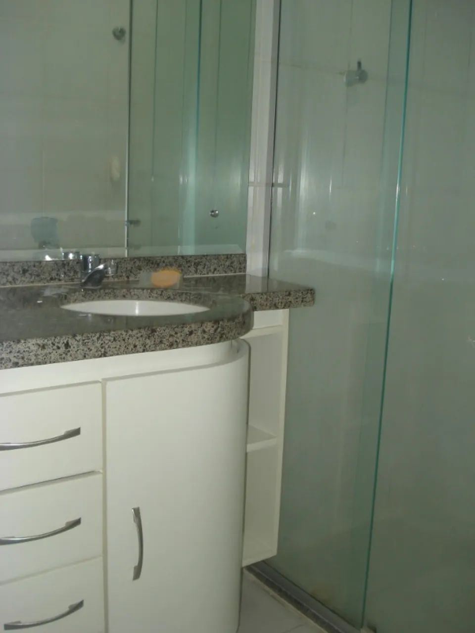 Excelente Apartamento a 70 metros da praia - Foto 9