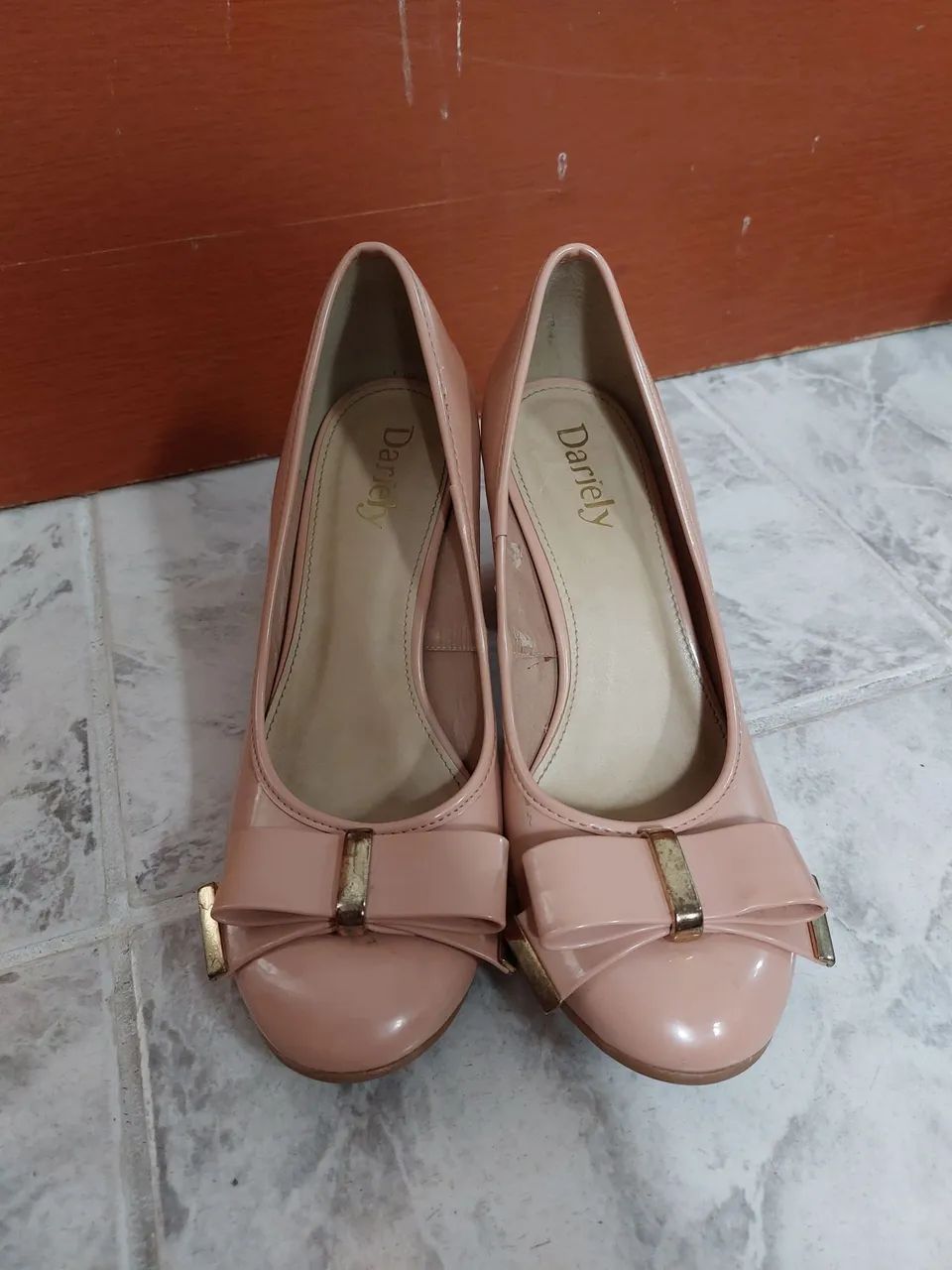 Sapatos de salto rosa com laço - Foto 2