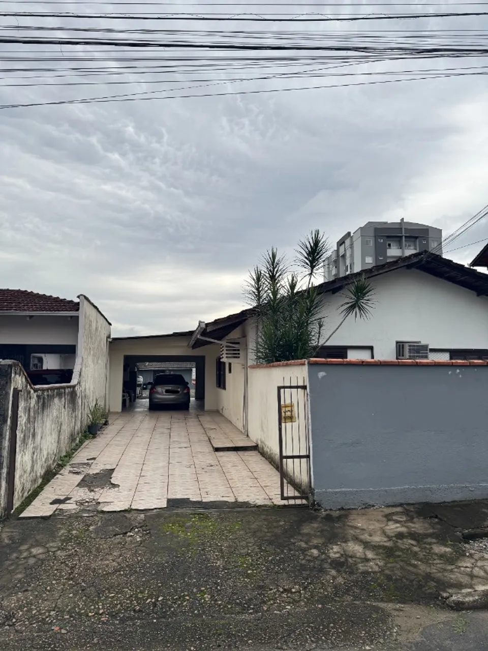 Alugo quarto para mulheres no bairro Floresta