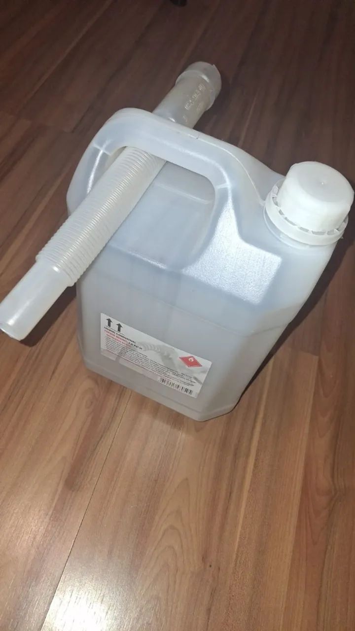 Galão para transporte de combustível 5L com Tubo