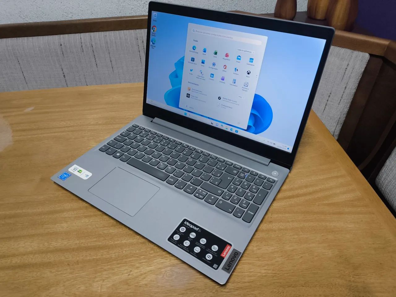 Notebook Lenovo Ideapad 3i, novinho, com SSD, Windows 11, tela de 15.6 polegadas - Foto 2