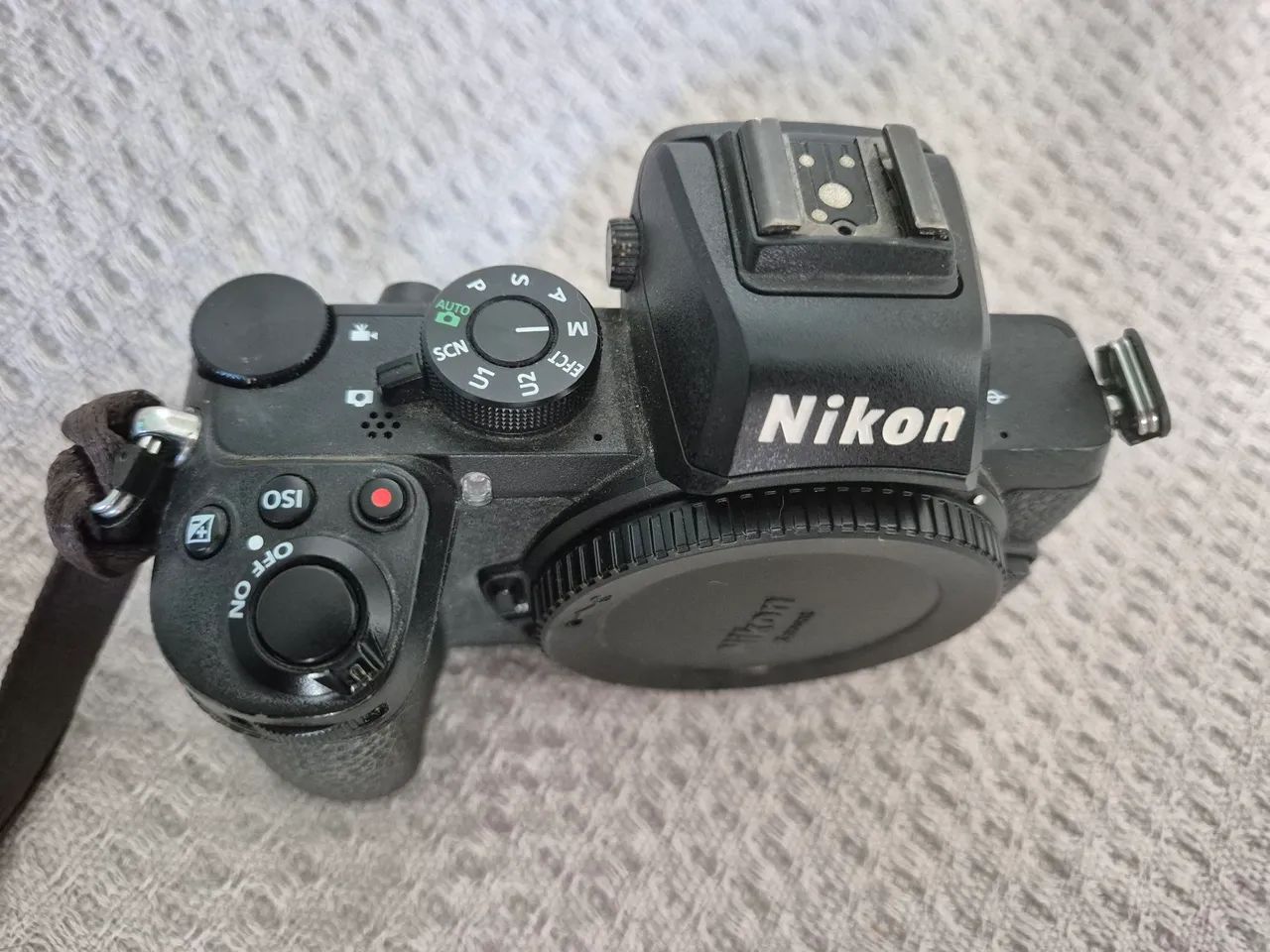 Nikon Mirrorless Z50 - usada 
