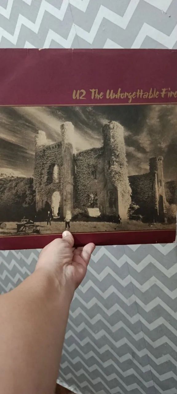 LP U2 The Unforgettable Fire 1984 Vinil Original - Foto 4
