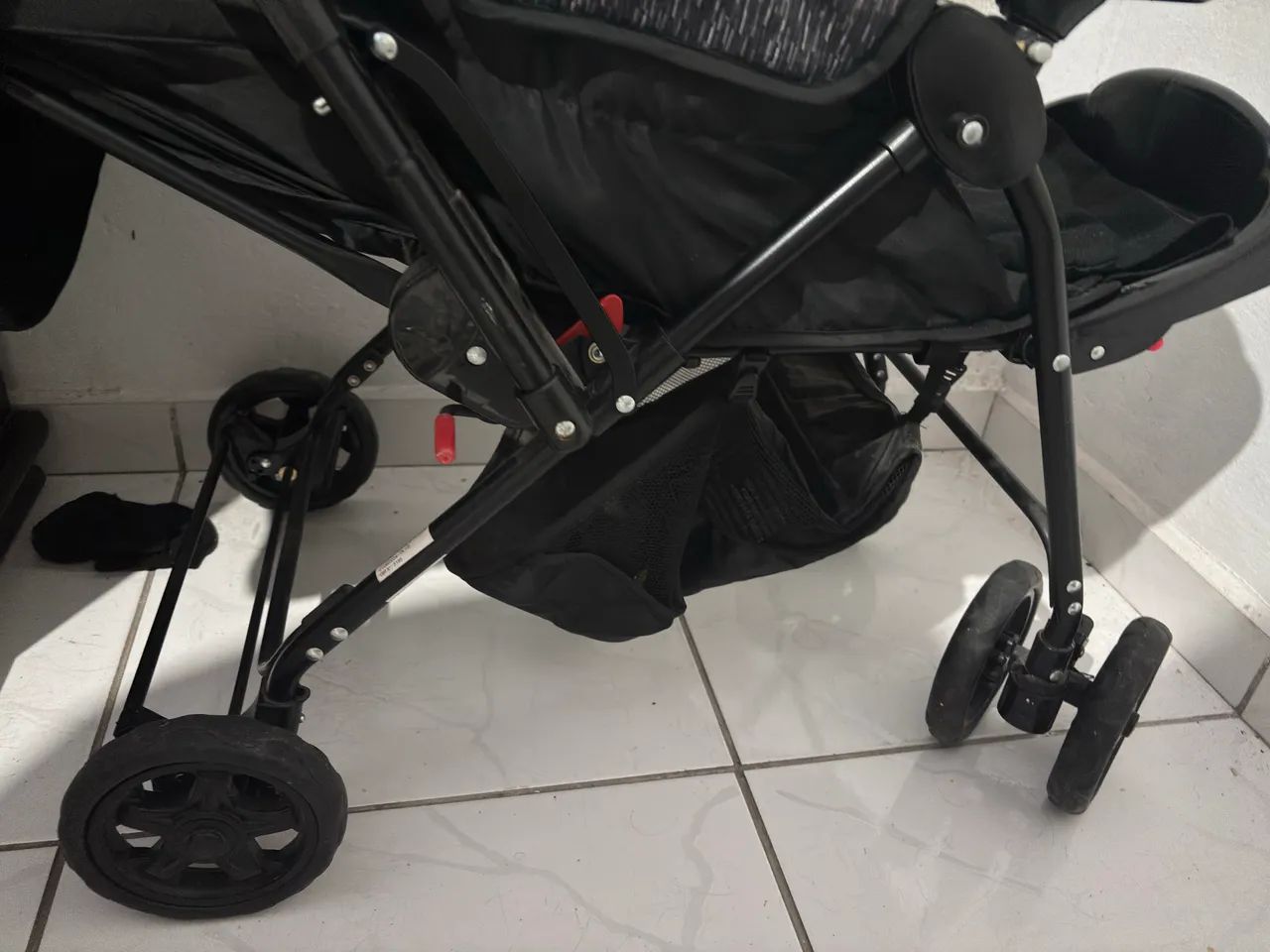 Vende se carrinho de bebê  - Foto 4