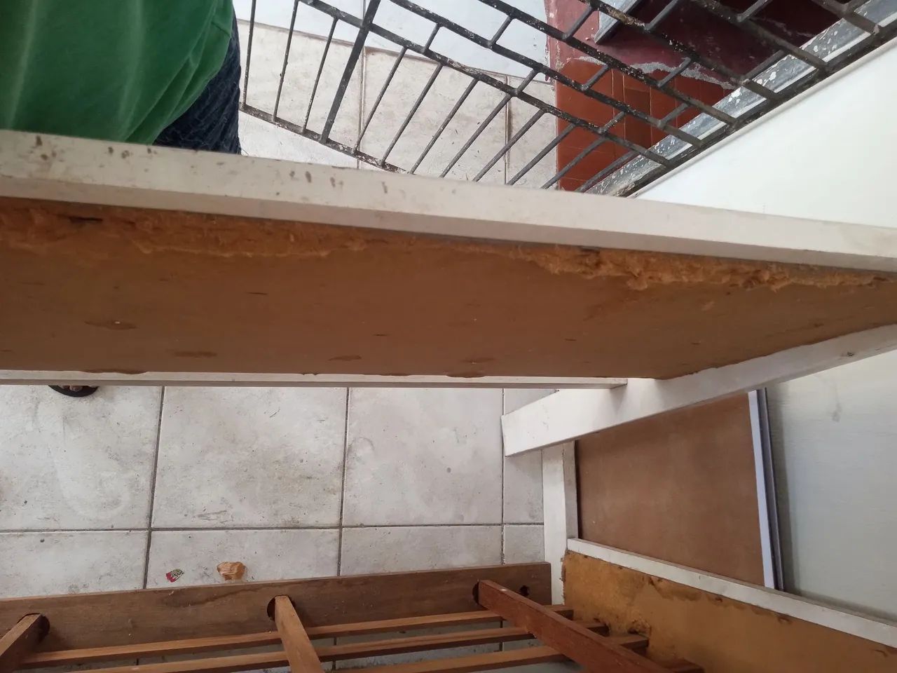 Vendo cama de casal de madeira!  Usada - Foto 4