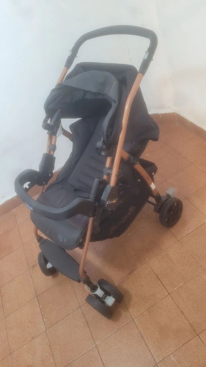 Carrinho de bebe burigotto Rio K - Foto 3