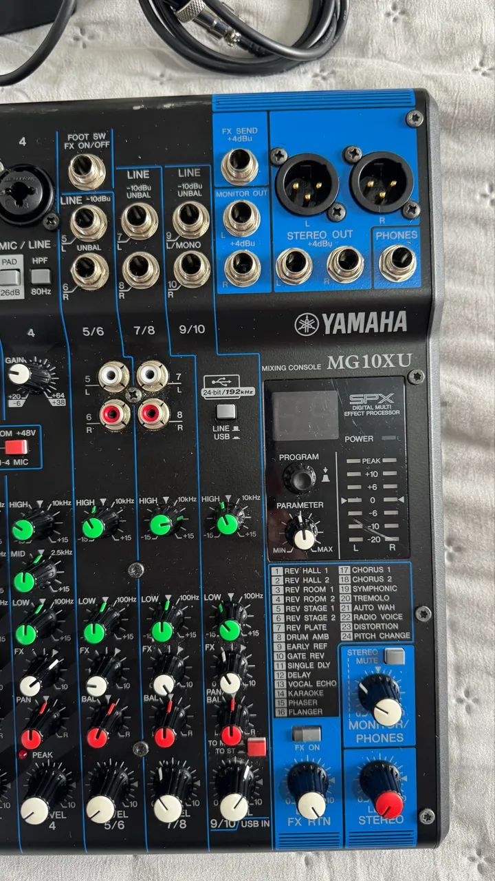 mesa de som yamaha mg10xu