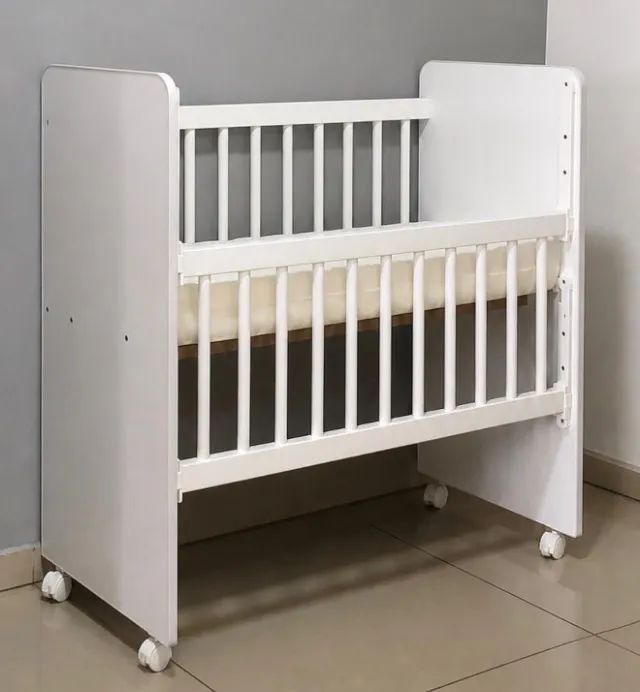 Mini Berço para Bebê Branco com Colchão - Seminovo
