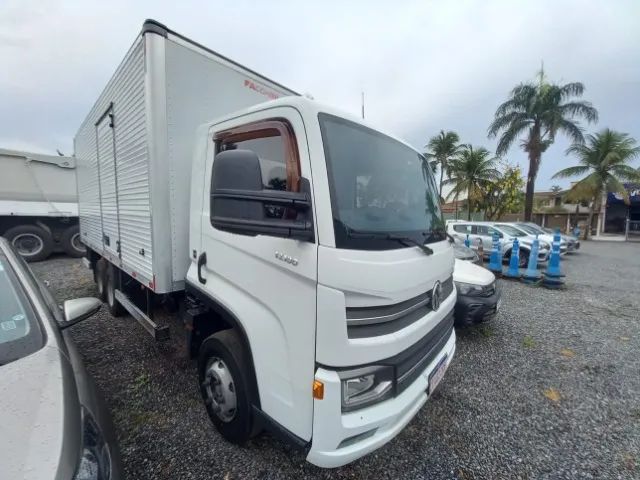 vw 13.180 bau carga seca