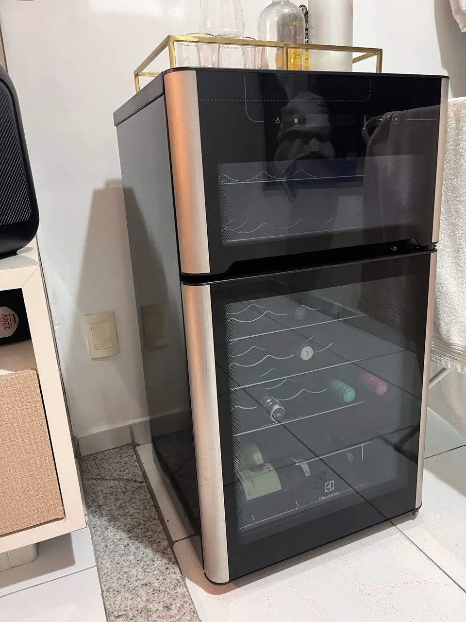 Adega Dual Zone Eletrolux  - Foto 4