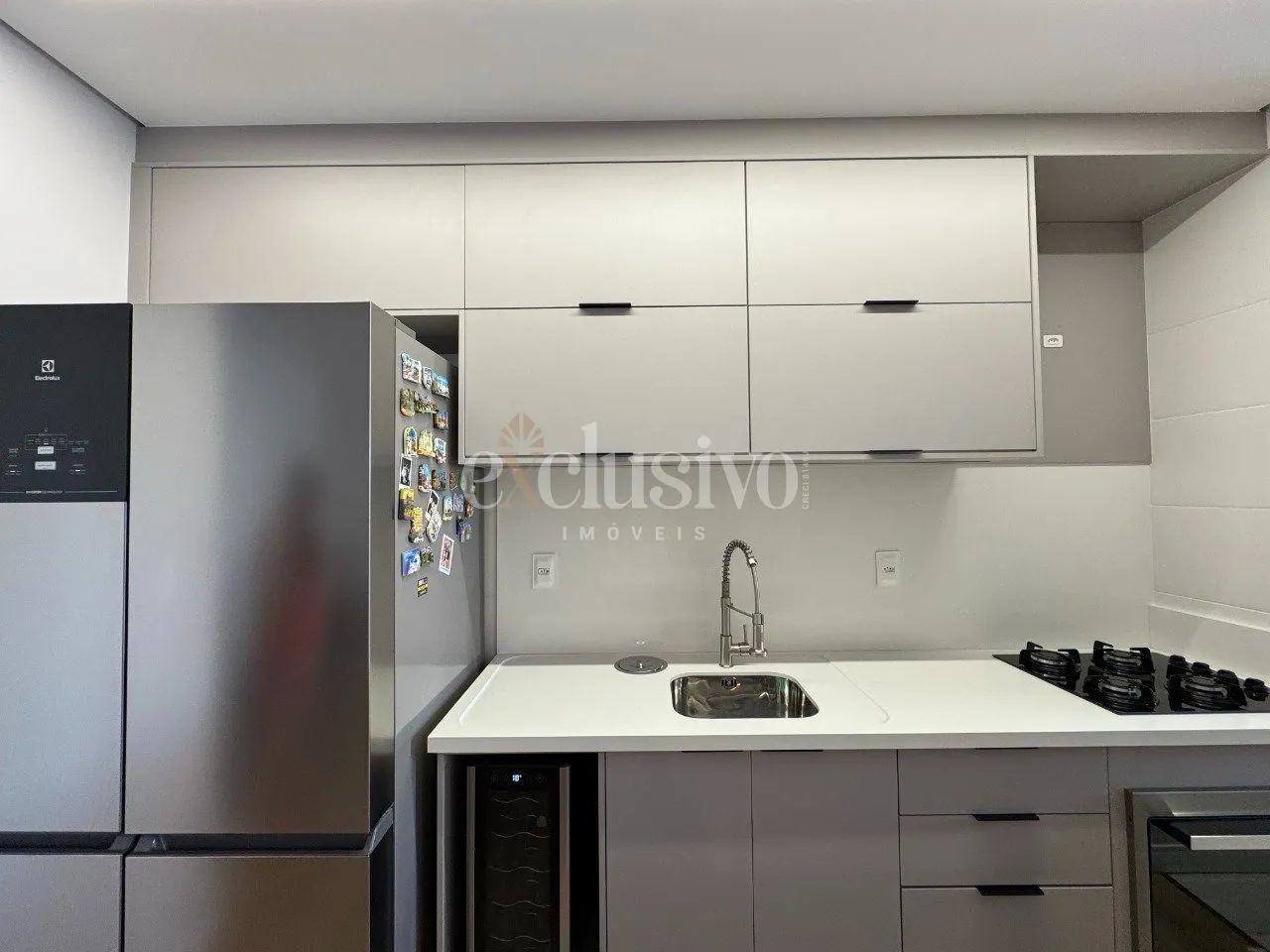 Apartamento 2 dormitórios em Coqueiros - Foto 3