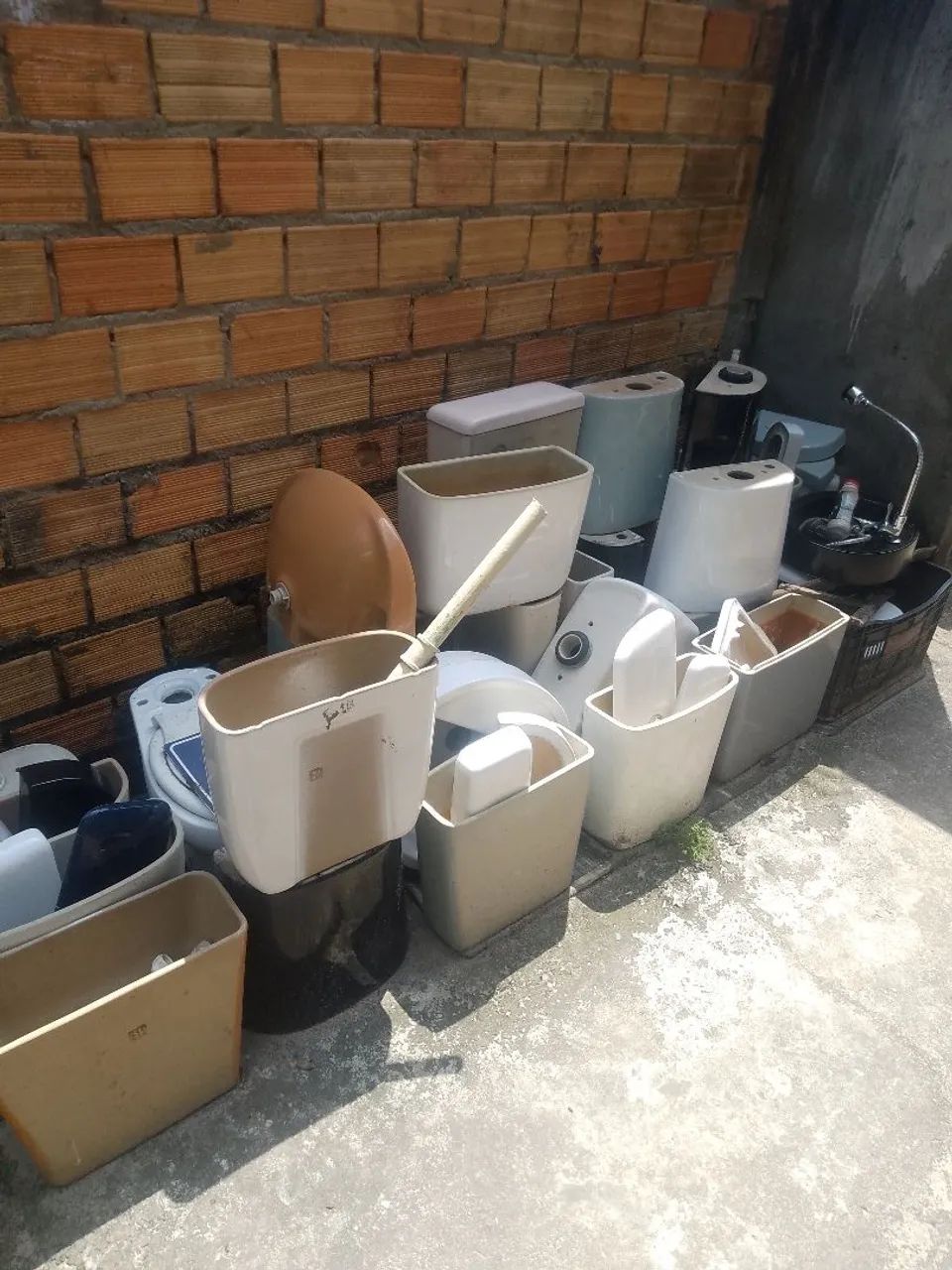 Vendas de caixas sanitário aclopados disponível 
