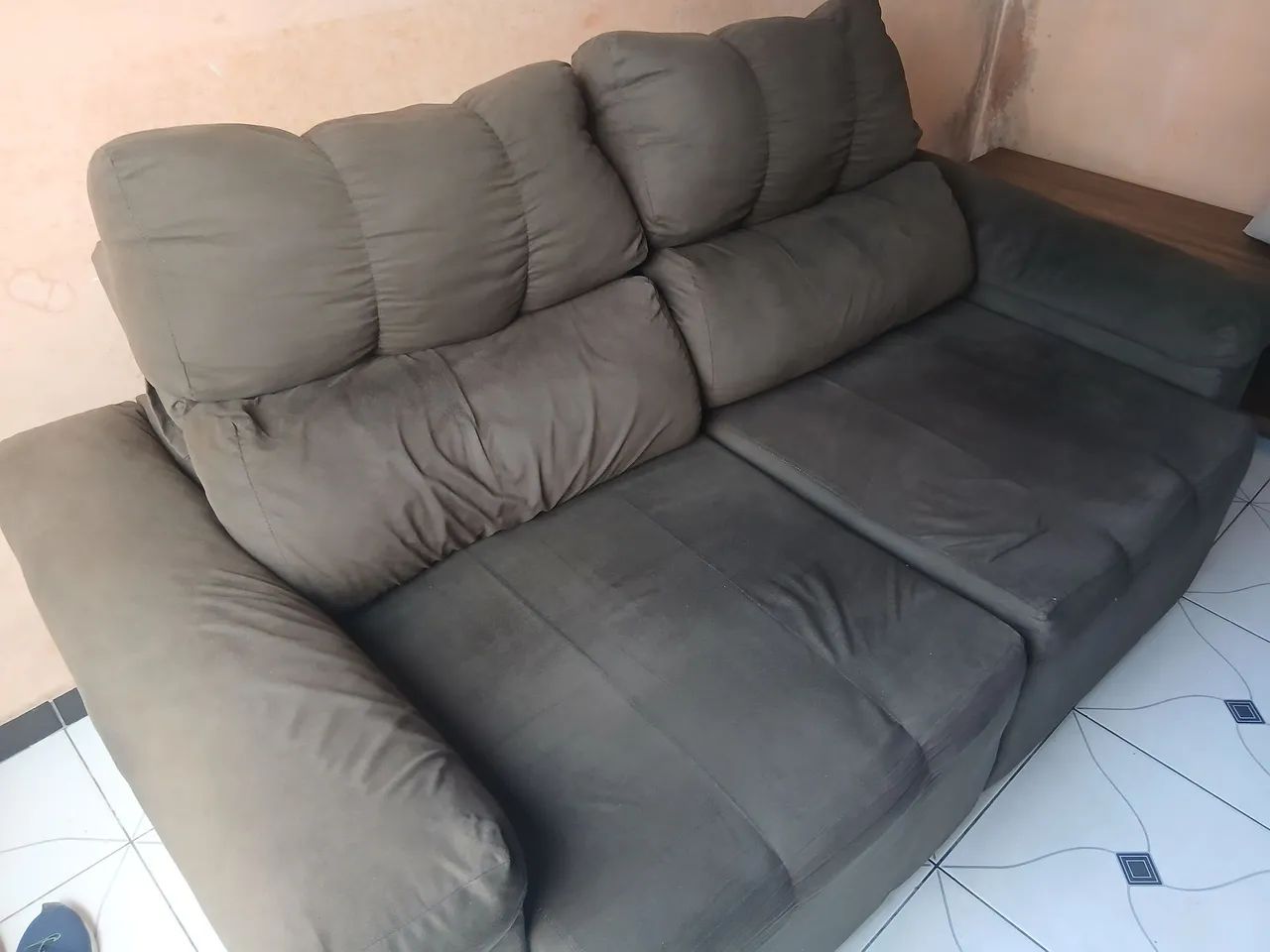Sofá Marjon 3 lugares retrátil  - Foto 4