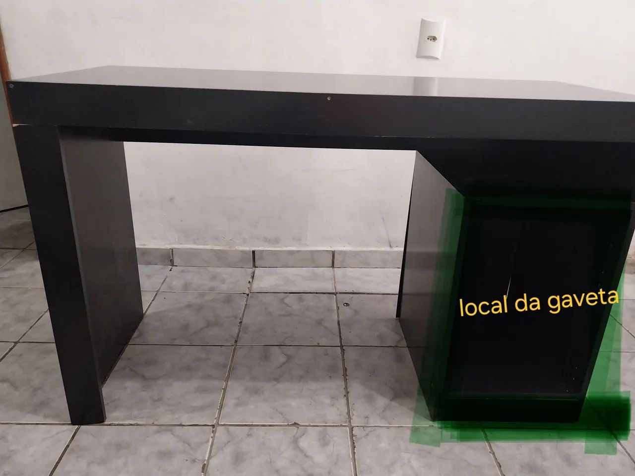 Mesa preta65566193853699120