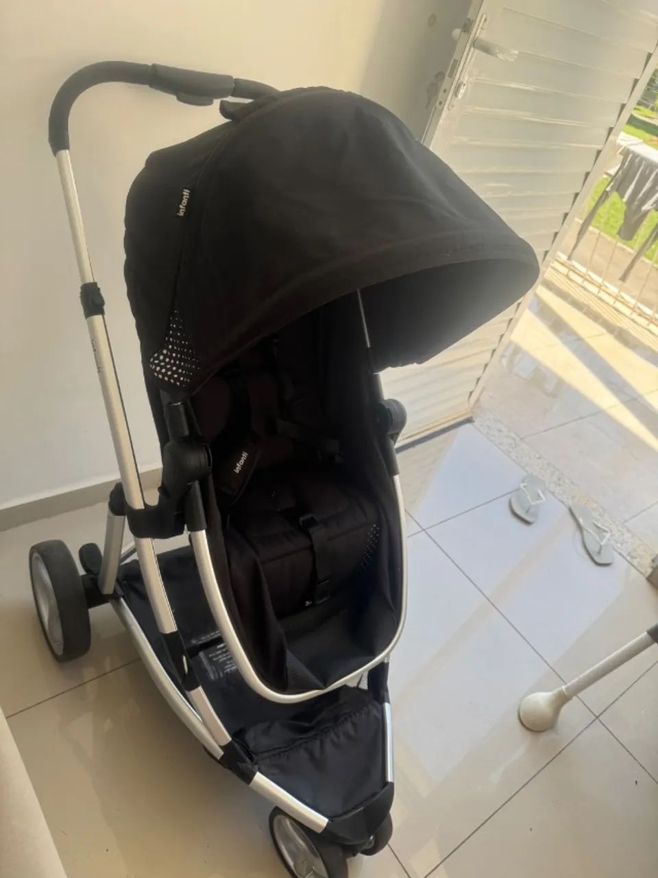 Carrinho de bebê + bebê conforto infanti - Foto 3