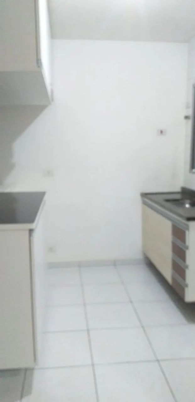 Alugo casa com 2 dormitórios - Localização excelente  - Foto 5