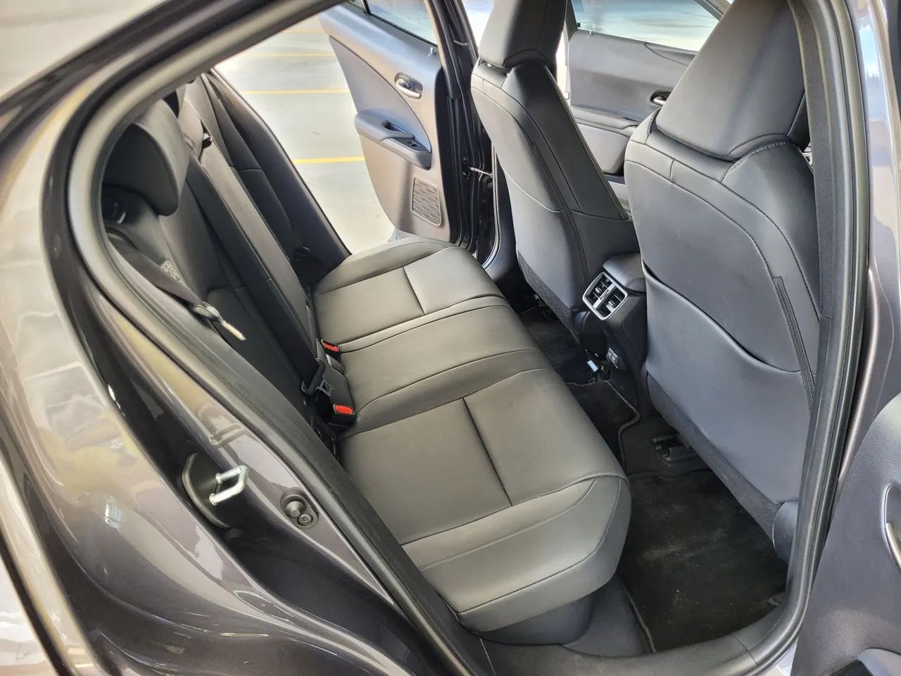 Lexus UX-250h Dynamic 2.0 16V Aut.(hybrid), foto 11 de 15
