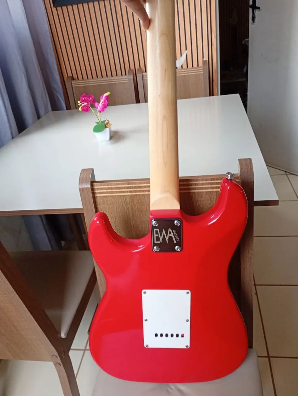 Guitarra Red EWA - Foto 5