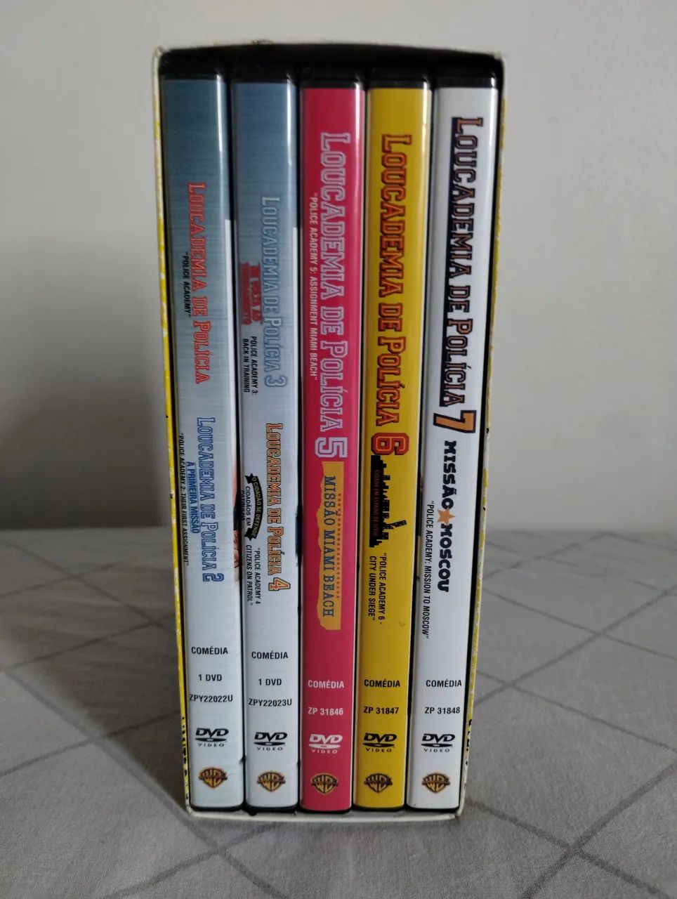 Dvd box loucademia de polícia - a coleção - Foto 4