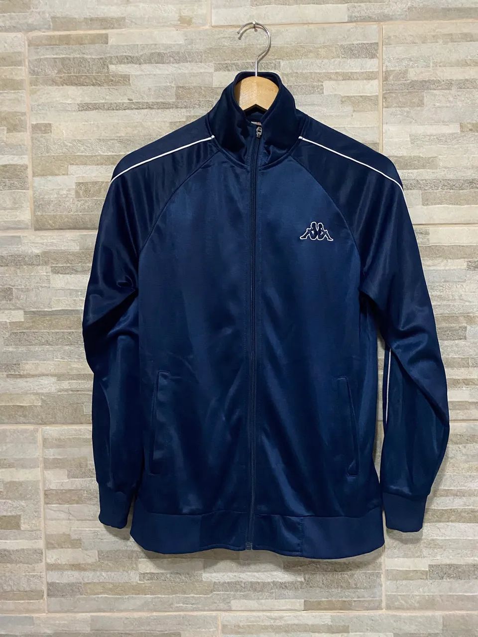 Blusa de agasalho da marca kappa  - Foto 4