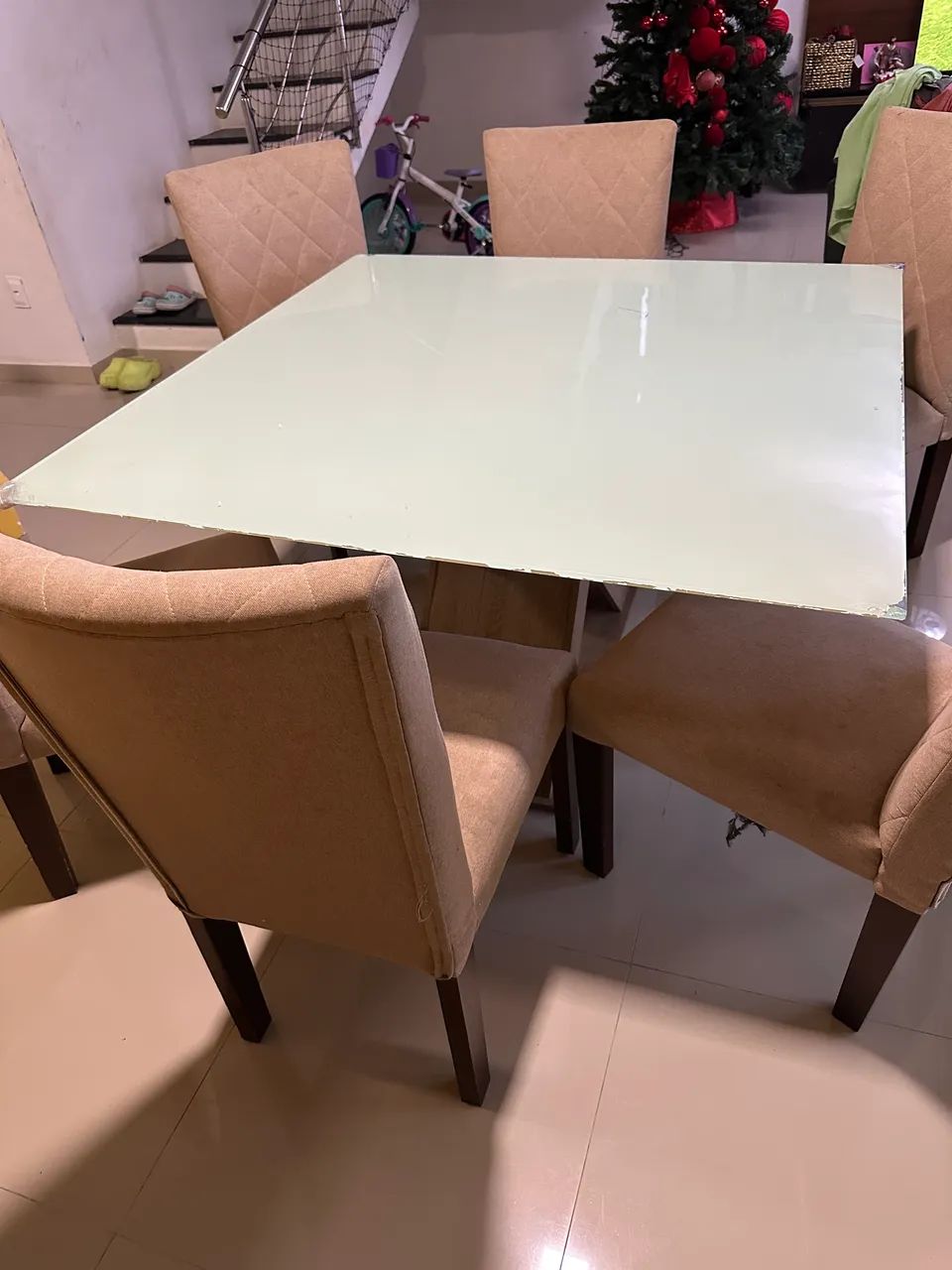 Mesa com cadeiras  - Foto 2