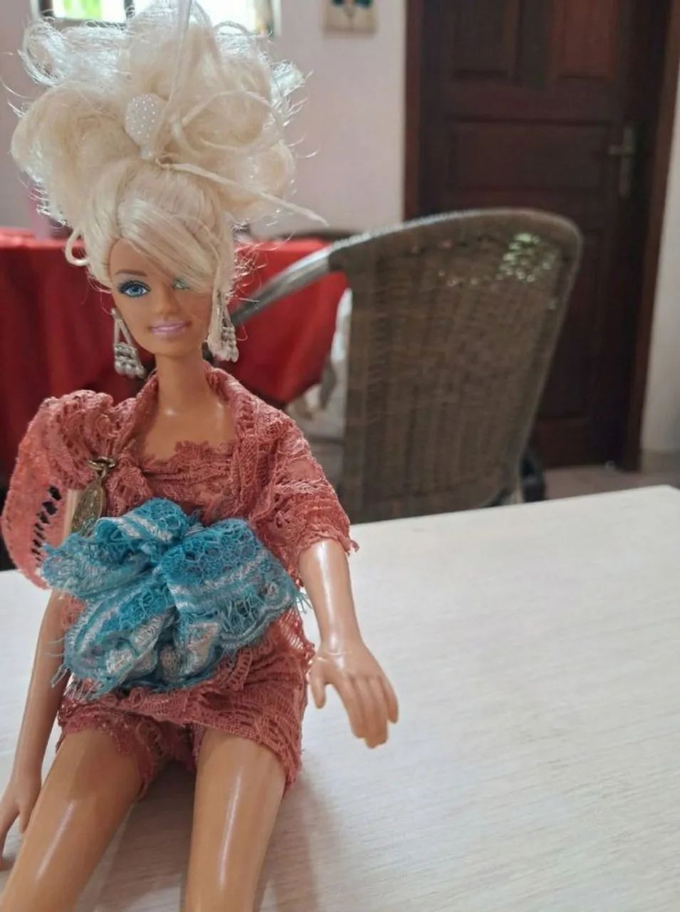 Boneca Barbie Edição Rara com o Penteado Original e Roupa em Renda Personalizada - Foto 5