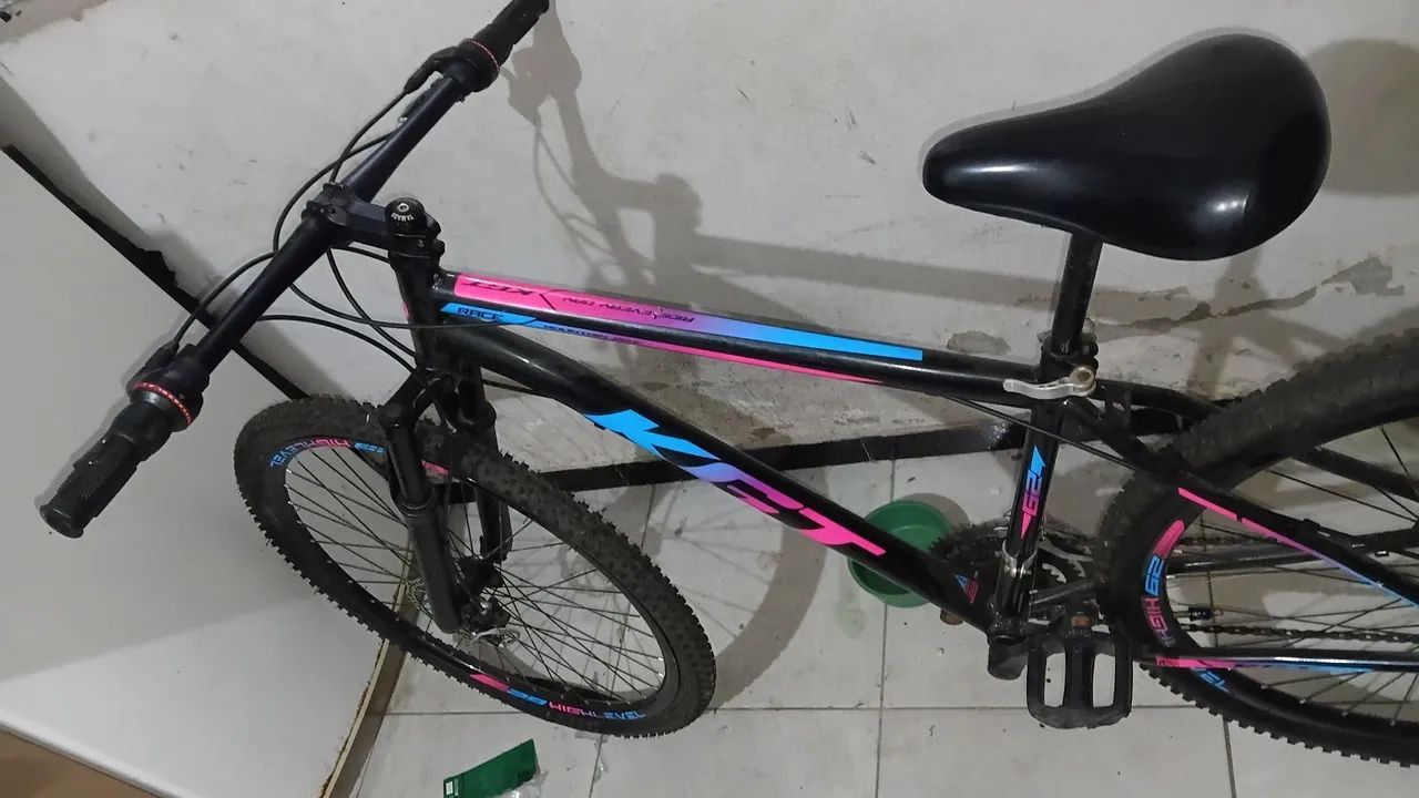 Bicicleta pouco usada