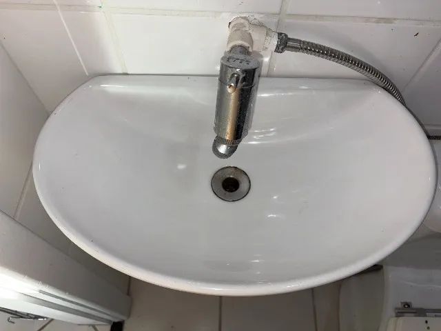 lavatório para lavabo marca Deca, com coluna  - Foto 3