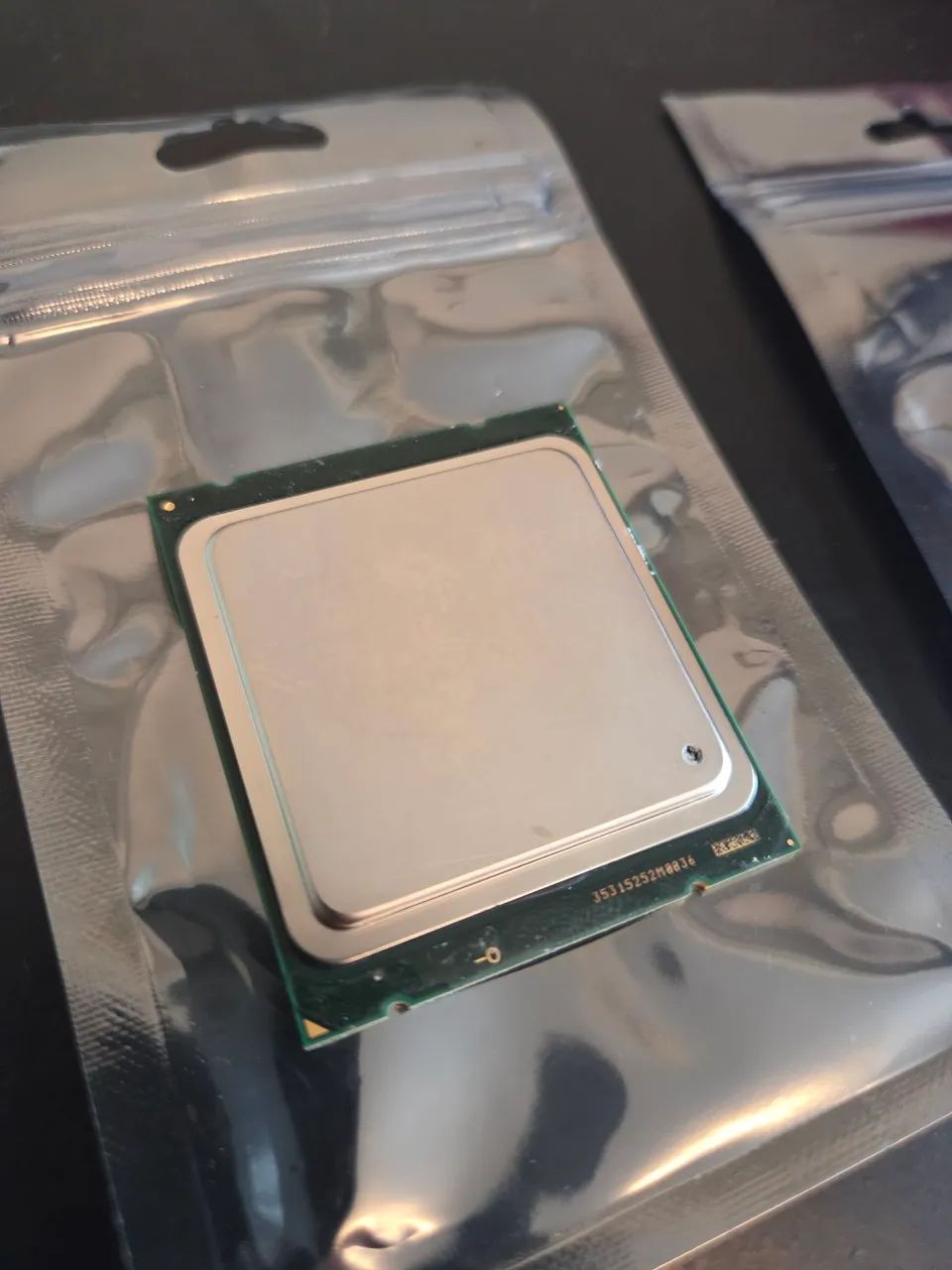 Processador Intel Xeon E5 2690 v0