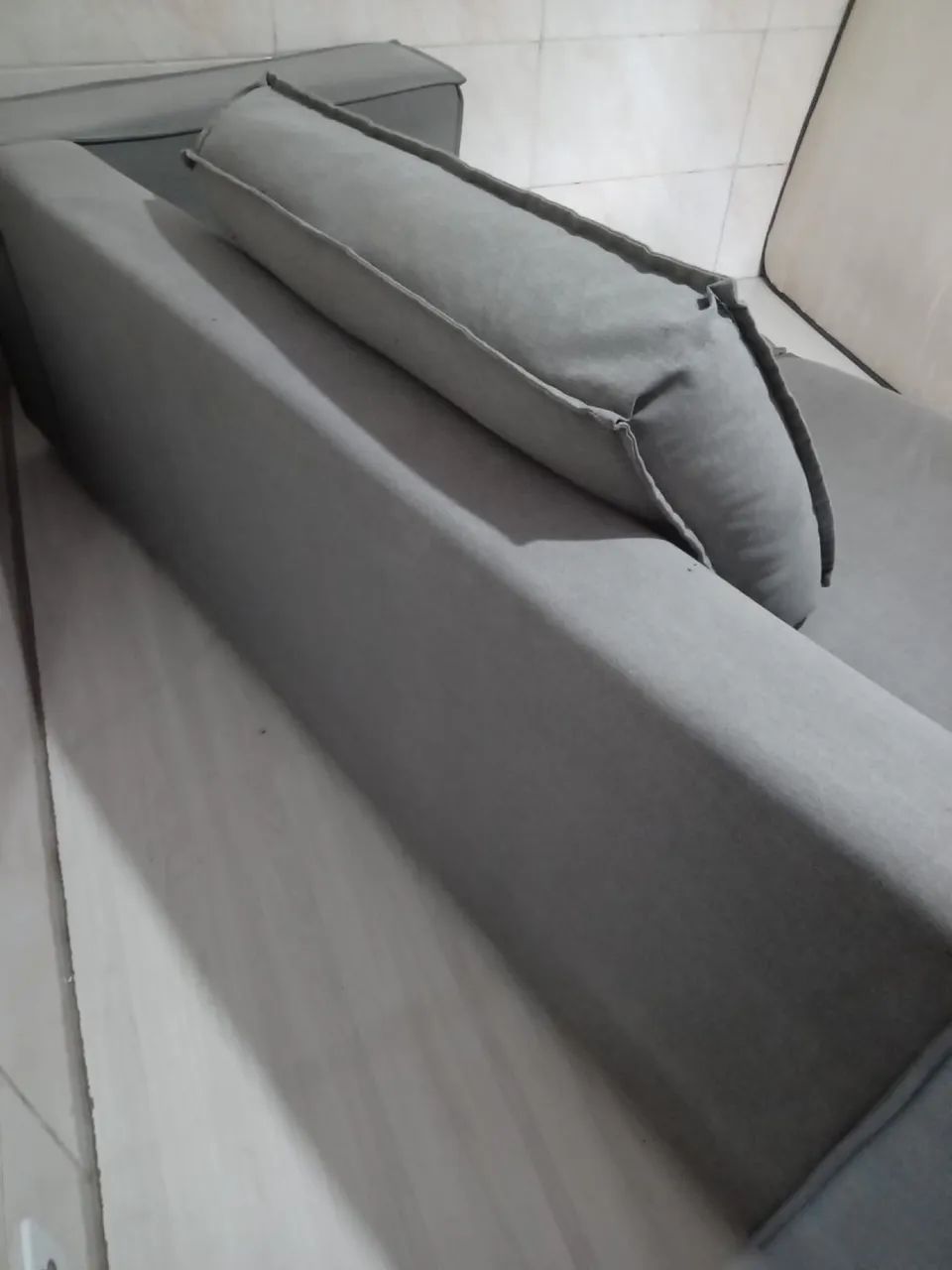Two-Seat Sofa422082006116608002