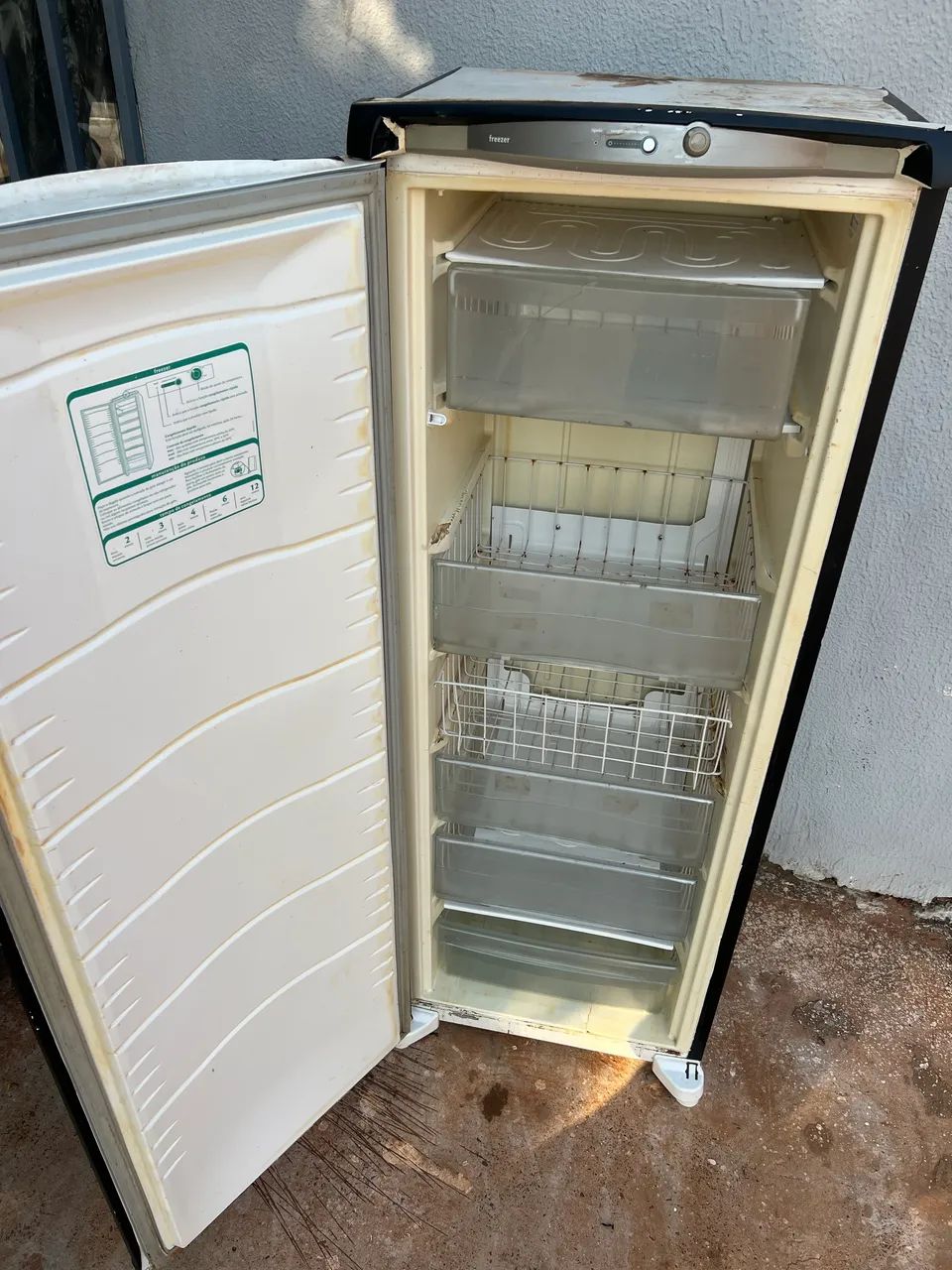 Vendo Freezer Vertical! - Foto 5