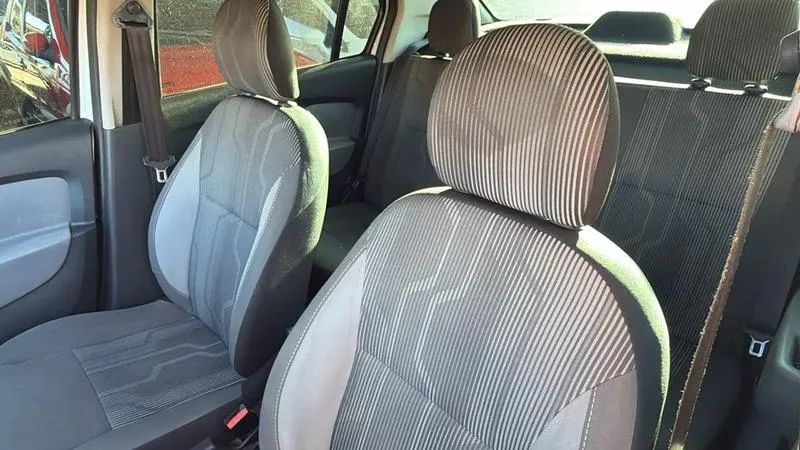 Renault Logan Expression Hi-flex 1.6 8V 4P 2015 - Foto 5