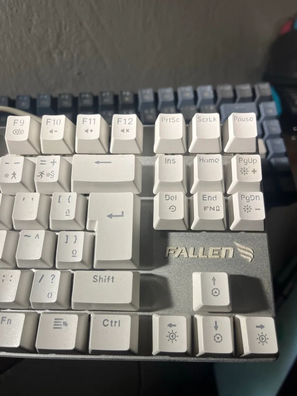 Teclado Mecânico Fallen Ace RGB Branco ABNT2 - Foto 3
