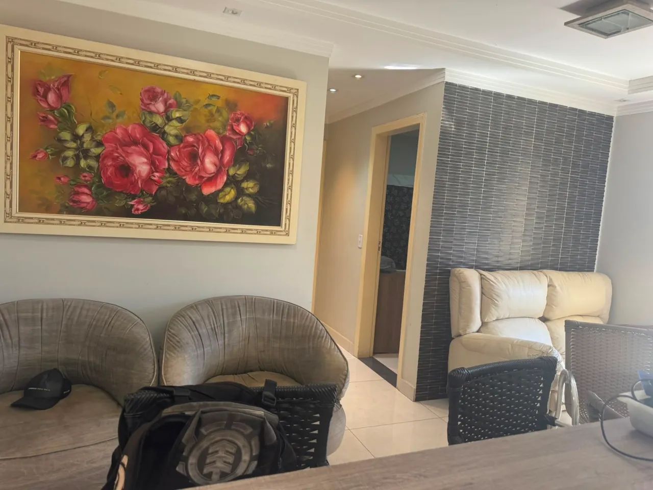 VENDO APARTAMENTO COM 2 QUARTOS E 2 BANHEIROS - Foto 3