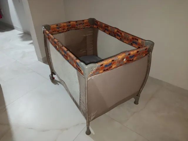 Berço dobrável com colchão 467358947959132162