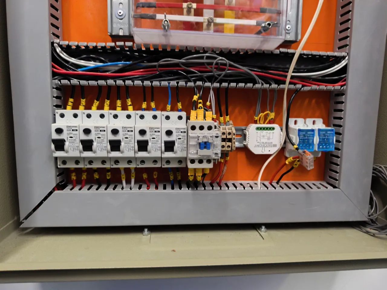 Eletricista / reparos / Reformas  - Foto 3